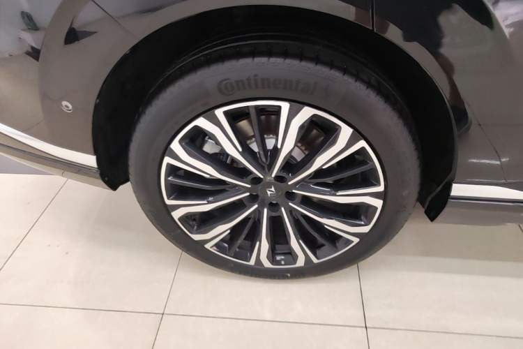 Used Dongfeng eπ eπ008 2026 Model Six-Seat Range-Extended Family Edition Exterior 5