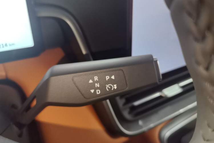 Used Dongfeng eπ eπ008 2026 Model Six-Seat Range-Extended Family Delight Edition Gear Lever