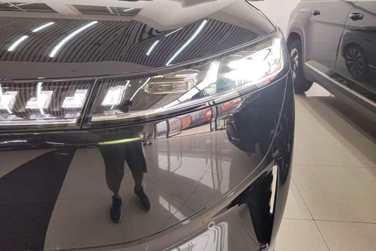 Used Dongfeng eπ eπ008 2026 Model Six-Seat Range-Extended Family Edition Left Front Headlight