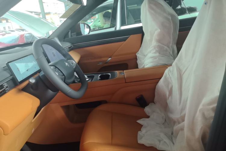 Used Dongfeng eπ eπ008 2026 Model Six-Seat Range-Extended Family Delight Edition Left Front Seat