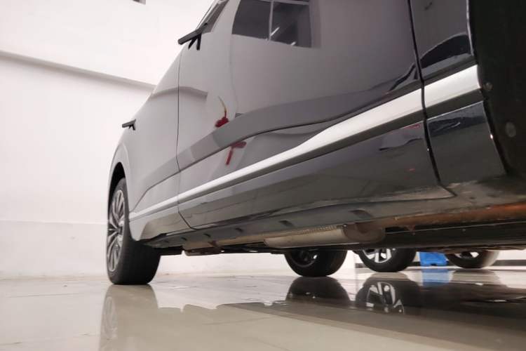 Used Dongfeng eπ eπ008 2026 Model Six-Seat Range-Extended Family Edition Right Side Sill