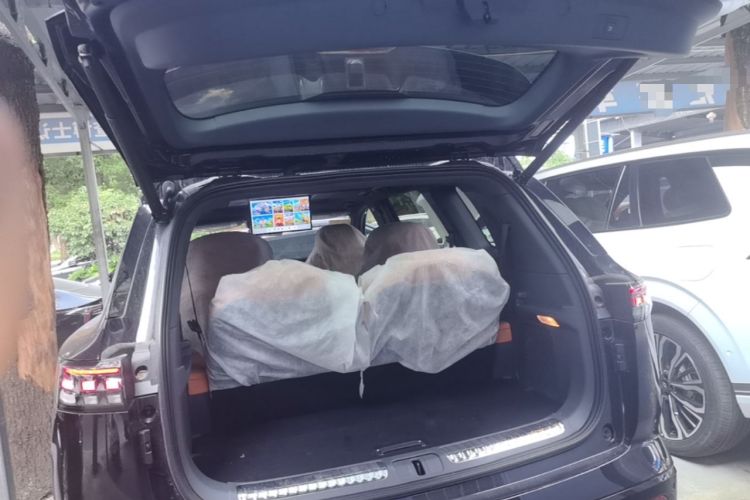 Used Dongfeng eπ eπ008 2026 Model Six-Seat Range-Extended Family Delight Edition Trunk