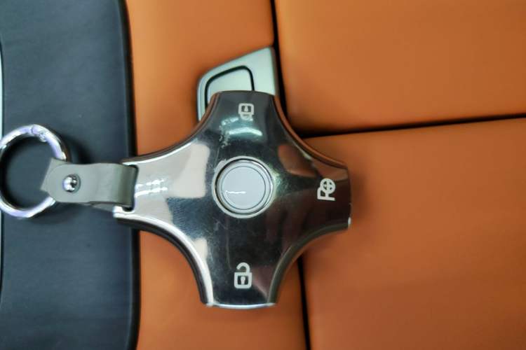Used Dongfeng eπ eπ008 2026 Model Six-Seat Range-Extended Family Edition Vehicle Key