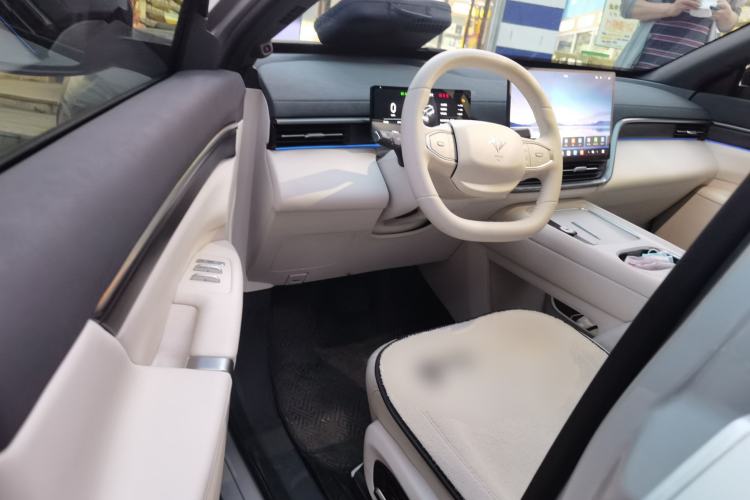 Used Dongfeng eπ eπ008 2026 Model Six-Seat Range-Extended Family Edition Driver Seat