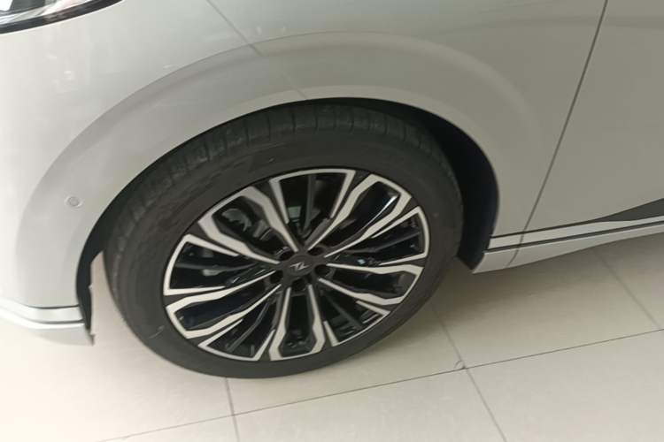 Used Dongfeng eπ eπ008 2026 Model Six-Seat Range-Extended Family Delight Edition Exterior 4