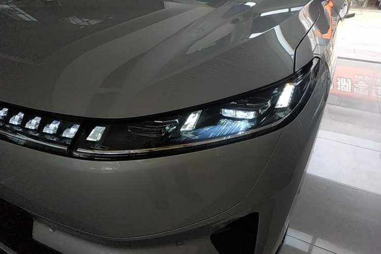 Used Dongfeng eπ eπ008 2026 Model Six-Seat Range-Extended Family Delight Edition Left Front Headlight