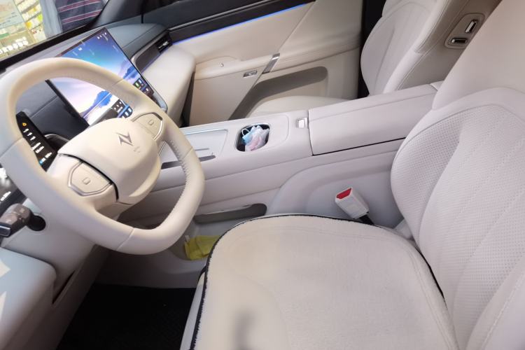 Used Dongfeng eπ eπ008 2026 Model Six-Seat Range-Extended Family Edition Left Front Seat