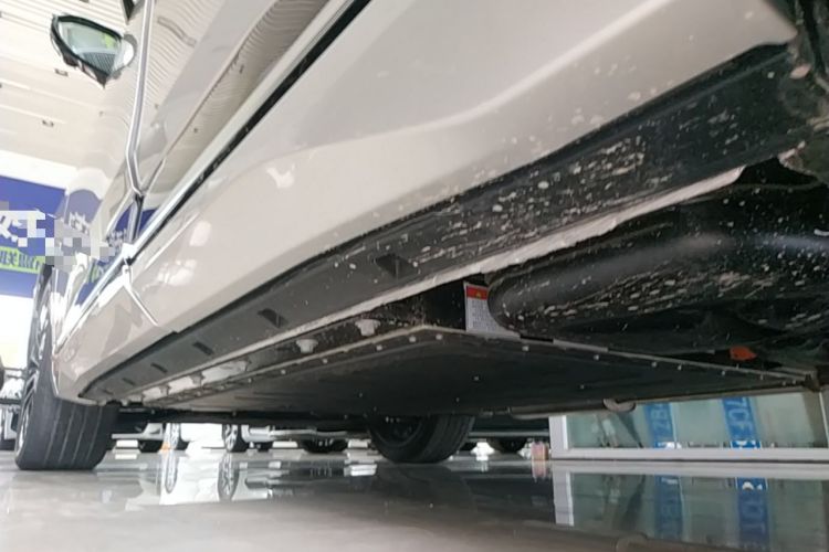 Used Dongfeng eπ eπ008 2026 Model Six-Seat Range-Extended Family Delight Edition Left Side Sill
