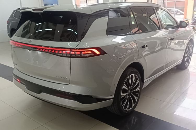 Used Dongfeng eπ eπ008 2026 Model Six-Seat Range-Extended Family Delight Edition Rear Right 45 Deg