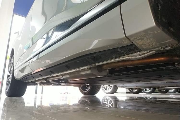 Used Dongfeng eπ eπ008 2026 Model Six-Seat Range-Extended Family Delight Edition Right Side Sill