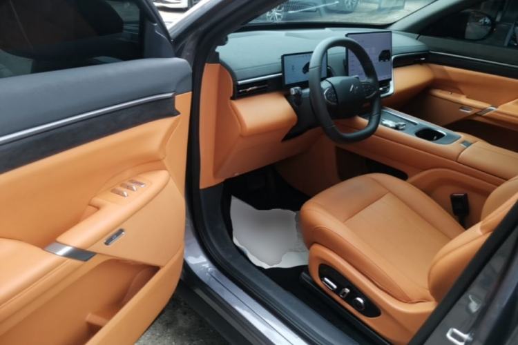Used Dongfeng eπ eπ008 2026 Model Six-Seat Pure-Electric Family Edition Driver Seat