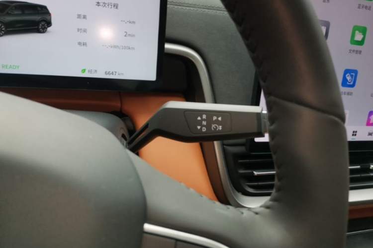 Used Dongfeng eπ eπ008 2026 Model Six-Seat Pure-Electric Family Edition Gear Lever