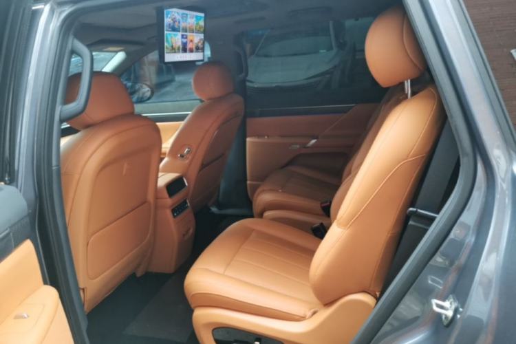 Used Dongfeng eπ eπ008 2026 Model Six-Seat Pure-Electric Family Edition Left Rear Seat