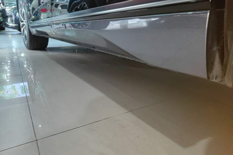Used Dongfeng eπ eπ008 2026 Model Six-Seat Pure-Electric Family Delight Edition Left Side Sill