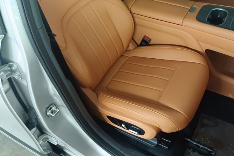 Used Dongfeng eπ eπ008 2026 Model Six-Seat Range-Extended Family Delight Edition Right Front Seat
