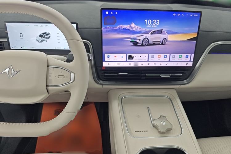 Used Dongfeng eπ eπ008 2026 Model Six-Seat Range-Extended Family Edition Center Console