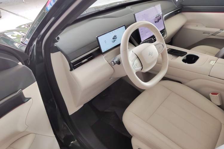 Used Dongfeng eπ eπ008 2026 Model Six-Seat Range-Extended Family Edition Driver Seat