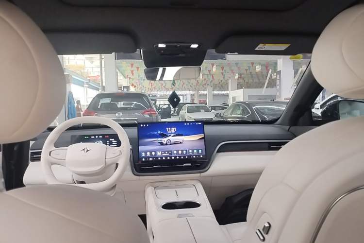 Used Dongfeng eπ eπ008 2026 Model Six-Seat Range-Extended Family Edition Headliner