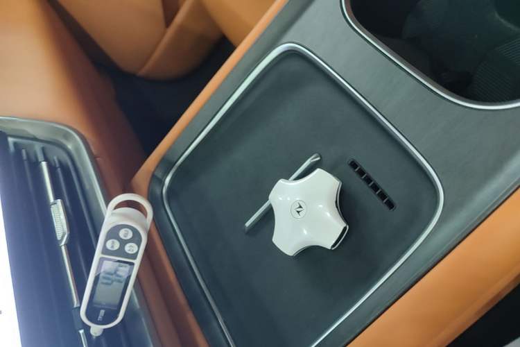 Used Dongfeng eπ eπ008 2026 Model Five-Seat Pure-Electric Ultra-Premium Edition Interior 1