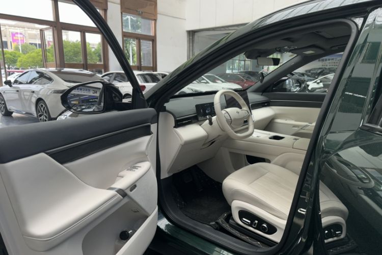 Used Dongfeng eπ eπ008 2026 Model Six-Seat Range-Extended Family Edition Interior 1