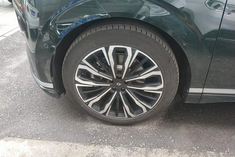 Used Dongfeng eπ eπ008 2026 Model Six-Seat Range-Extended Family Edition Left Front Wheel Hub