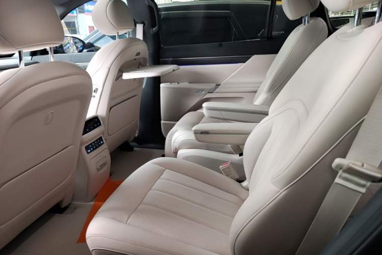 Used Dongfeng eπ eπ008 2026 Model Six-Seat Pure-Electric Family Delight Edition Left Rear Seat