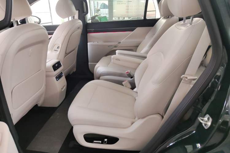 Used Dongfeng eπ eπ008 2026 Model Six-Seat Range-Extended Family Edition Left Rear Seat