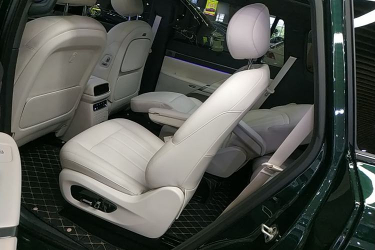 Used Dongfeng eπ eπ008 2026 Model Six-Seat Range-Extended Family Edition Left Rear Seat