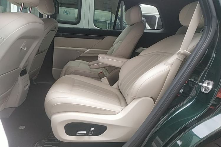 Used Dongfeng eπ eπ008 2026 Model Six-Seat Range-Extended Family Edition Left Rear Seat