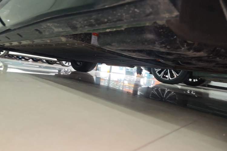Used Dongfeng eπ eπ008 2026 Model Six-Seat Range-Extended Family Edition Left Side Sill