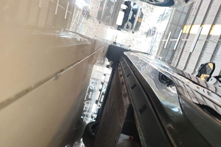 Used Dongfeng eπ eπ008 2026 Model Six-Seat Range-Extended Family Edition Left Side Sill