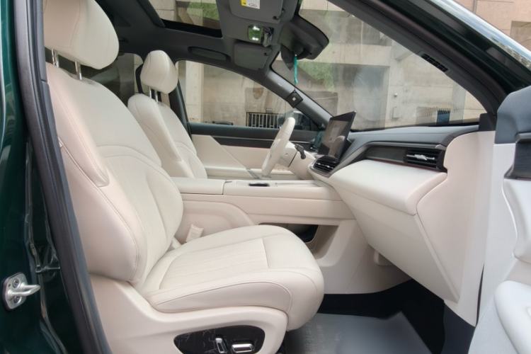 Used Dongfeng eπ eπ008 2026 Model Six-Seat Range-Extended Family Edition Right Front Seat