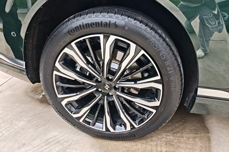 Used Dongfeng eπ eπ008 2026 Model Six-Seat Pure-Electric Family Edition Right Rear Wheel Hub
