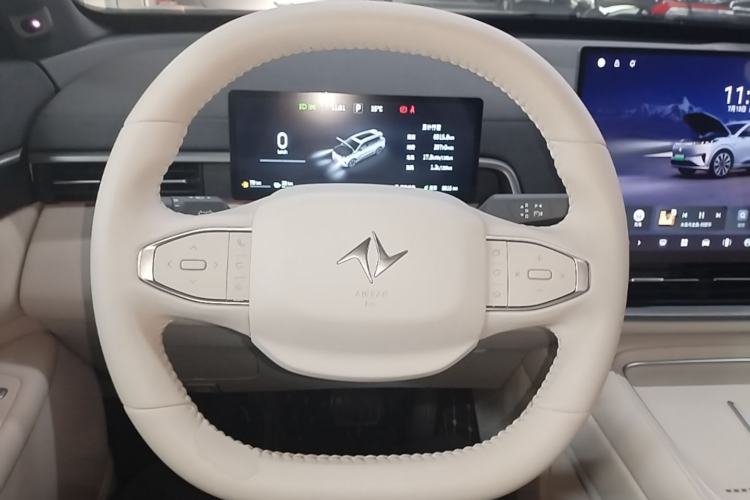 Used Dongfeng eπ eπ008 2026 Model Six-Seat Range-Extended Family Edition Steering Wheel