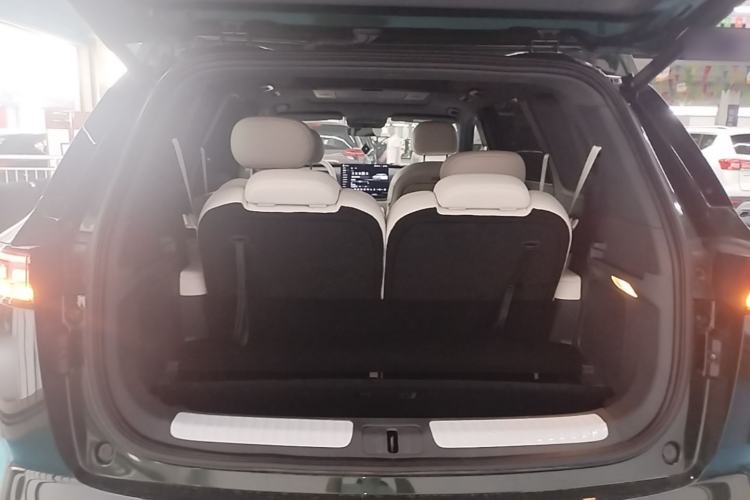 Used Dongfeng eπ eπ008 2026 Model Six-Seat Range-Extended Family Edition Trunk