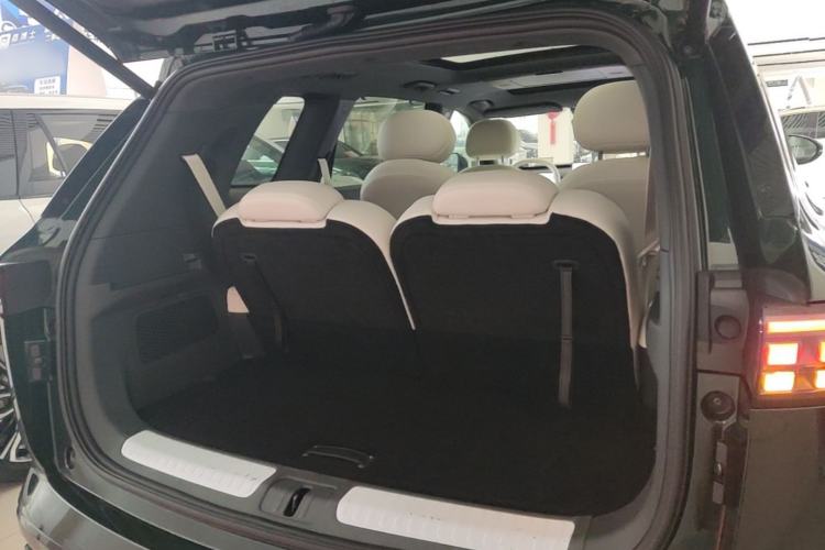 Used Dongfeng eπ eπ008 2026 Model Six-Seat Range-Extended Family Edition Trunk