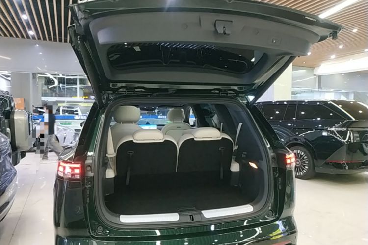 Used Dongfeng eπ eπ008 2026 Model Six-Seat Range-Extended Family Edition Trunk