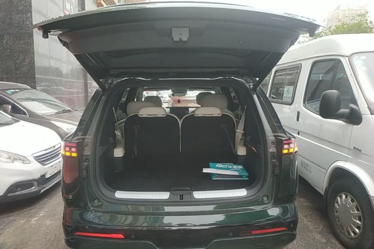 Used Dongfeng eπ eπ008 2026 Model Six-Seat Range-Extended Family Edition Trunk