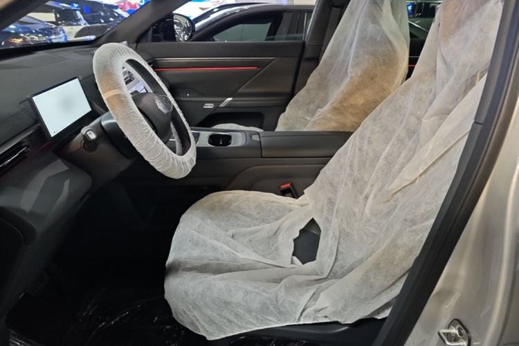 Used Dongfeng eπ eπ008 2026 Model Five-Seat Pure-Electric Ultra-Wide Edition Left Front Seat