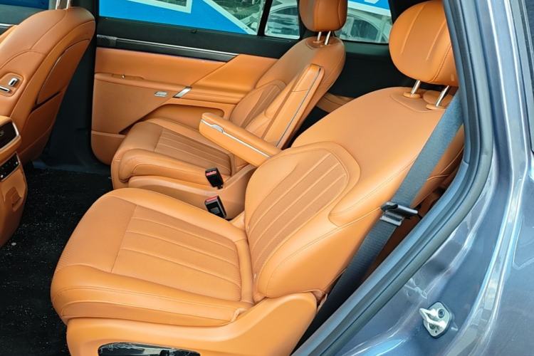 Used Dongfeng eπ eπ008 2026 Model Six-Seat Pure-Electric Family Edition Left Rear Seat