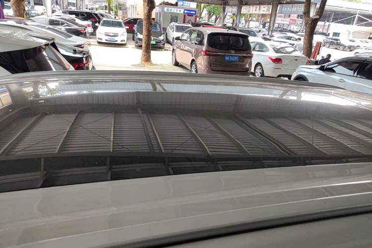 Used Dongfeng eπ eπ008 2026 Model Six-Seat Range-Extended Family Delight Edition Roof