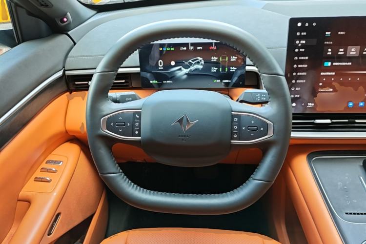 Used Dongfeng eπ eπ008 2026 Model Six-Seat Pure-Electric Family Edition Steering Wheel