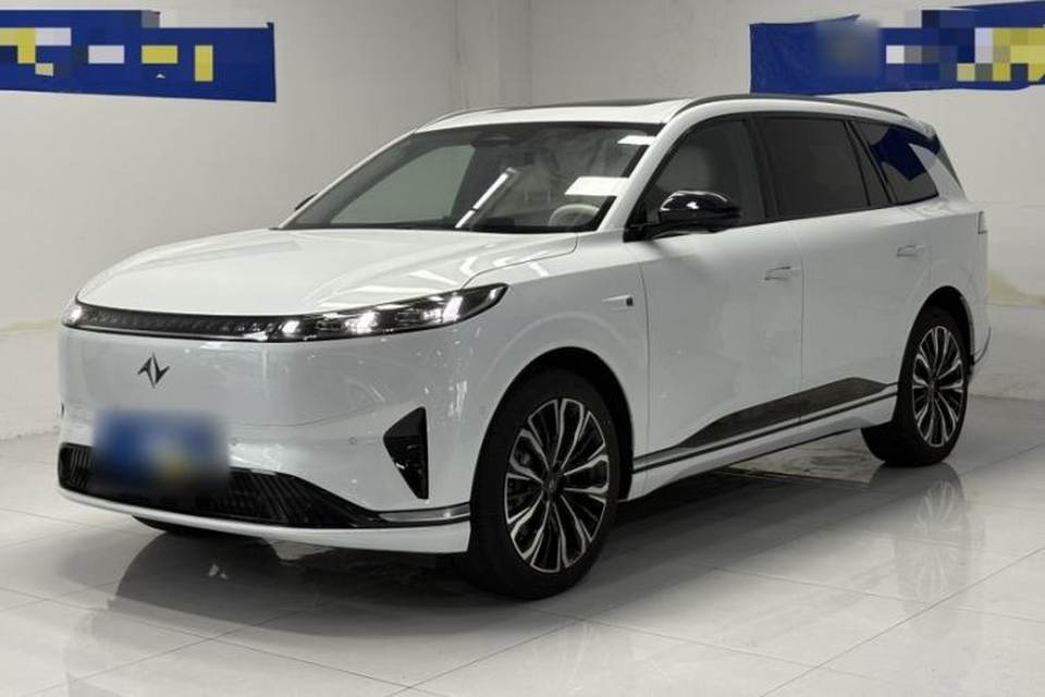 Dongfeng eπ eπ008 2026