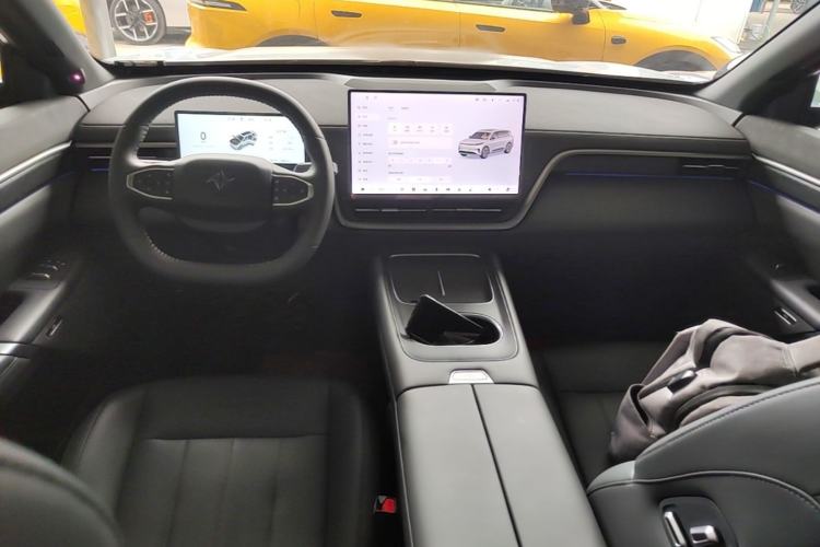Used Dongfeng eπ eπ008 2026 Model Six-Seat Pure-Electric Family Edition Center Console