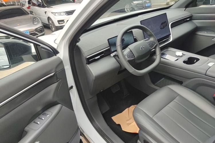 Used Dongfeng eπ eπ008 2026 Model Six-Seat Pure-Electric Family Edition Driver Seat