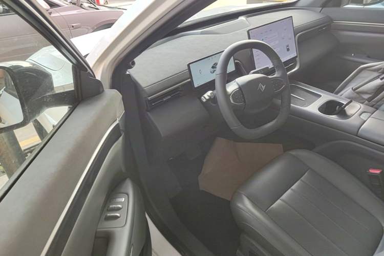 Used Dongfeng eπ eπ008 2026 Model Six-Seat Pure-Electric Family Edition Driver Seat