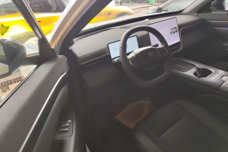 Used Dongfeng eπ eπ008 2026 Model Six-Seat Pure-Electric Family Edition Driver Seat