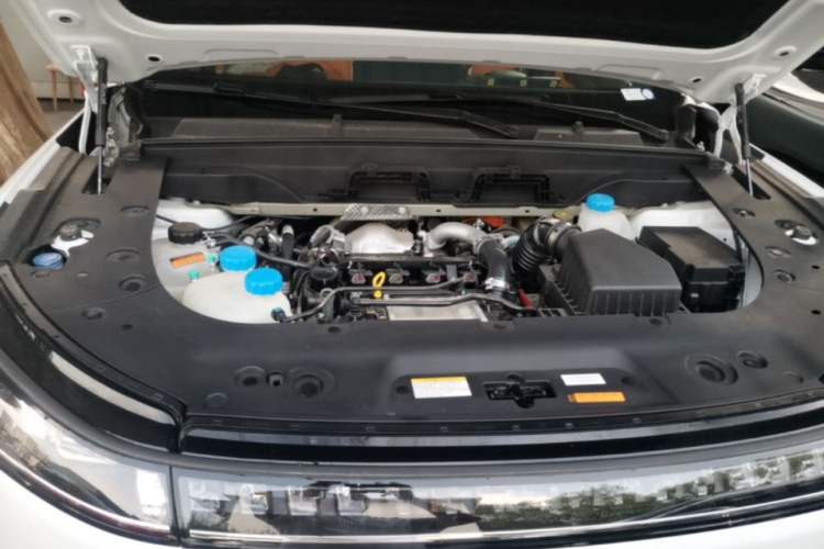 Used Dongfeng eπ eπ008 2026 Model Six-Seat Range-Extended Family Delight Edition Engine Bay
