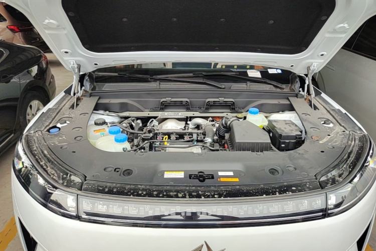 Used Dongfeng eπ eπ008 2026 Model Six-Seat Range-Extended Family Delight Edition Engine Bay