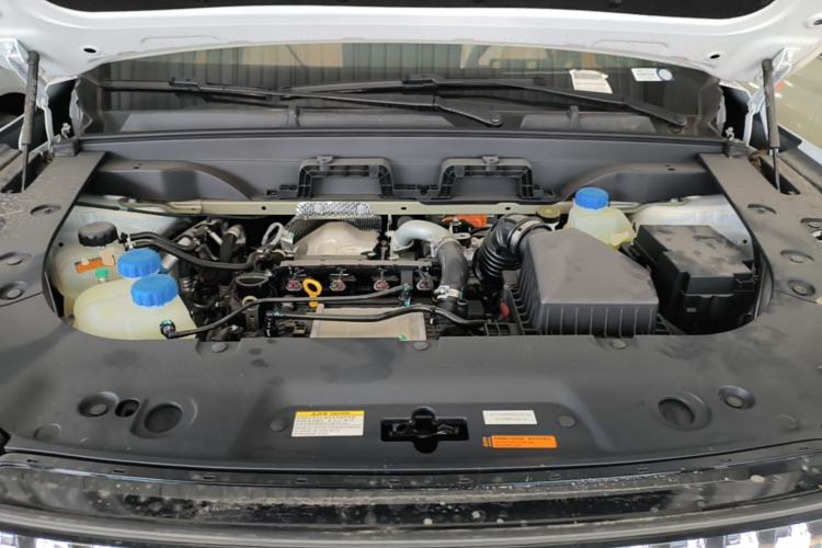 Used Dongfeng eπ eπ008 2026 Model Six-Seat Range-Extended Family Delight Edition Engine Bay